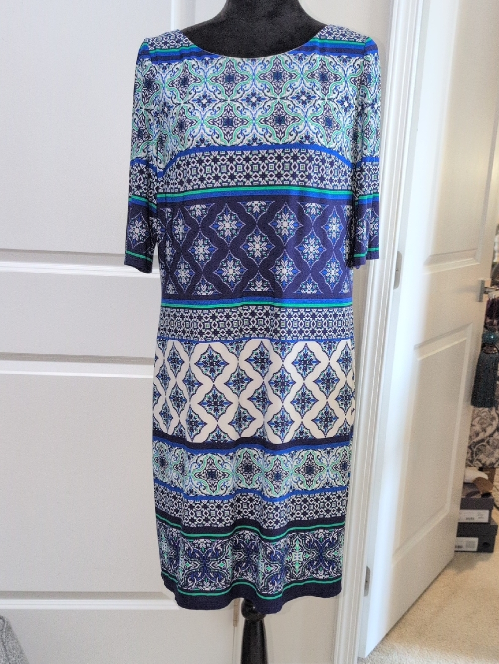 Excellent Condition Blue, White & Green Eliza J Dress